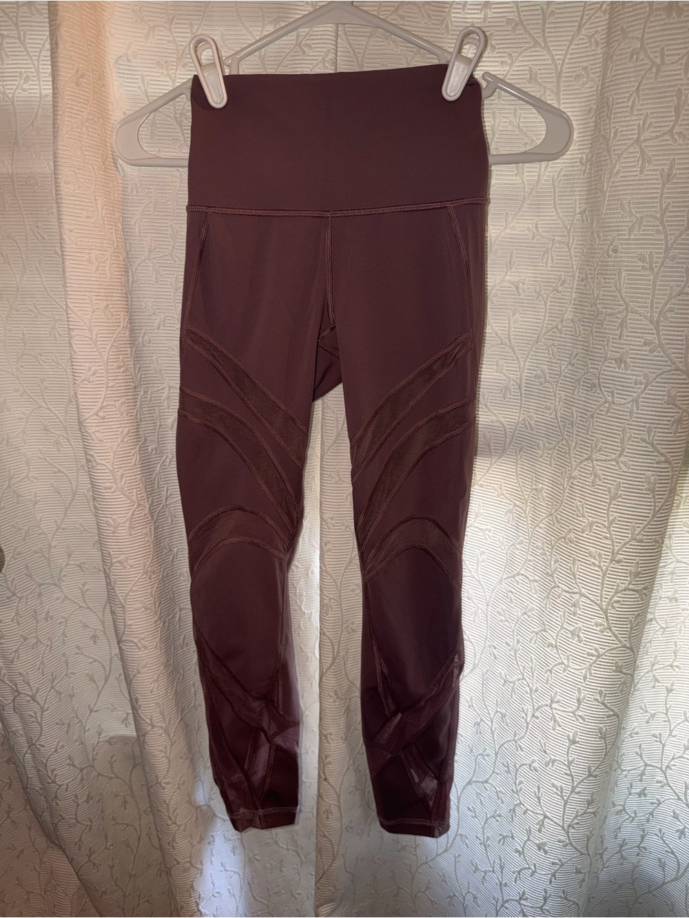 Lululemon *Mesh 28”
